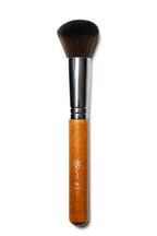 Una - Foundation Essential Brush #1